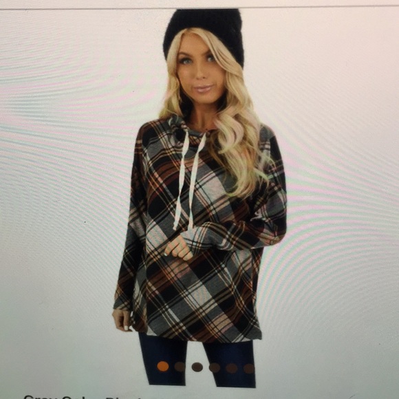 Tops - Simple and chic plaid pull over
